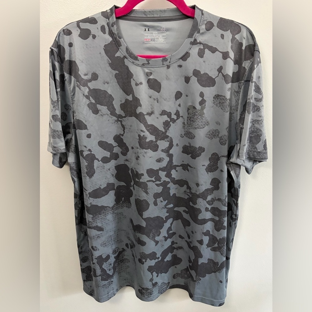Under Armour Gray & Dark Gray Camo Short Sleeve Performance Tee